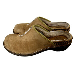 UGG leather clogs Women's Sz 8 Tasman Decorative stitching Boho Hippie Western